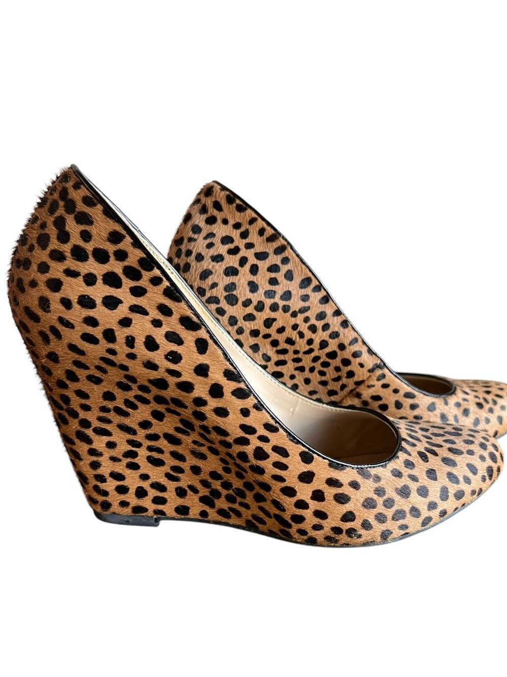 Banana Republic Leopard Calf Hair Wedge Pumps Heels Size 8 Glam Maximalist